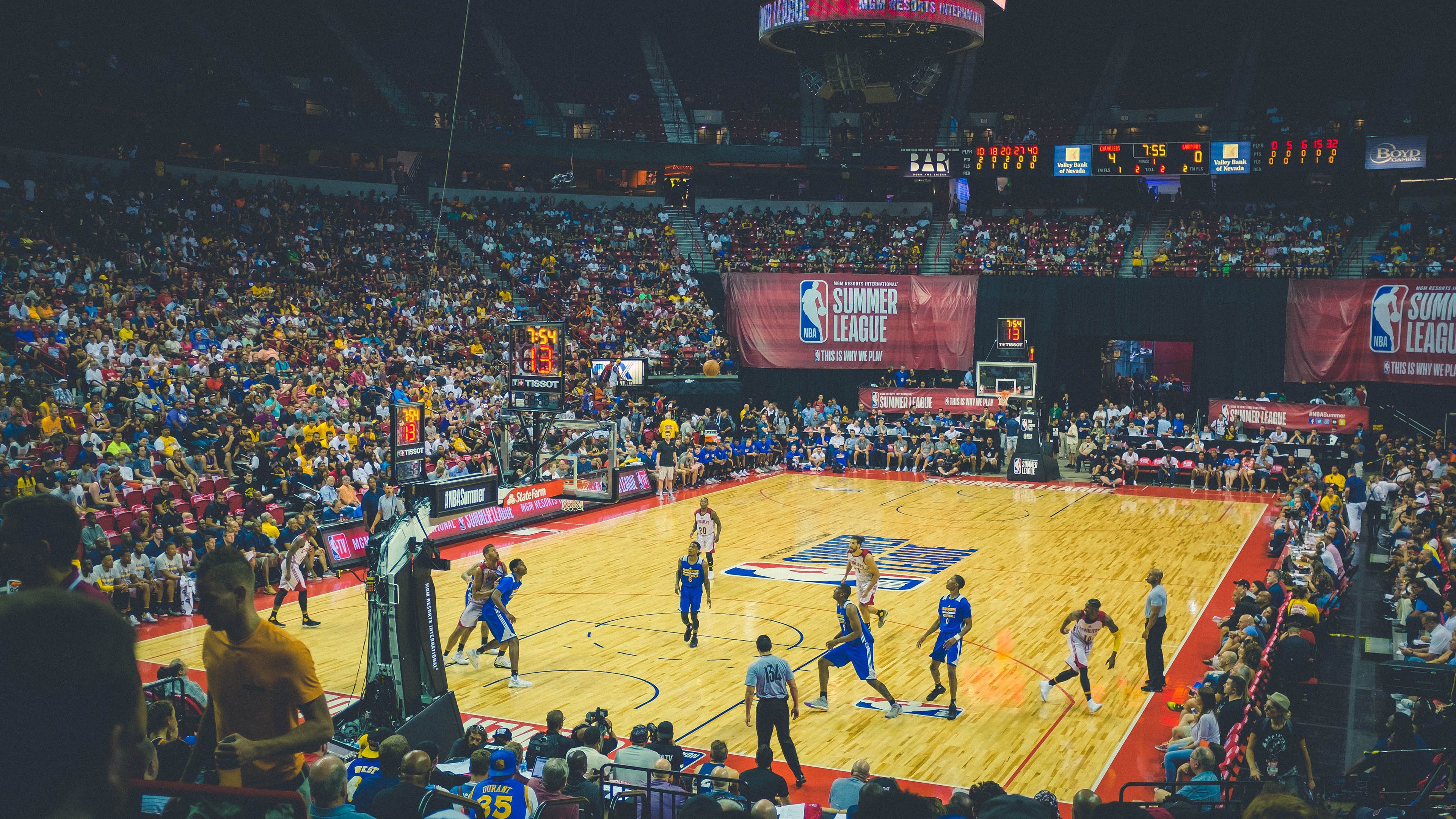 开云体育移动版-今年联盟三分球命中率前十名都有哪些不可错过的队伍?,nba联盟历史三分球命中率第一